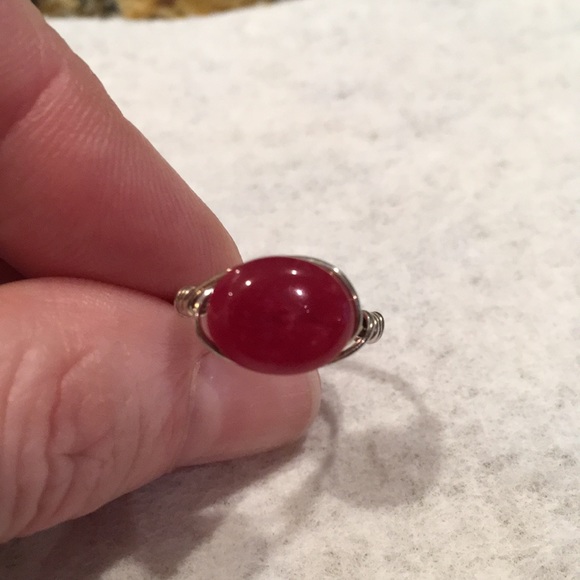 Genuine ruby and sterling silver ring - Picture 1 of 6